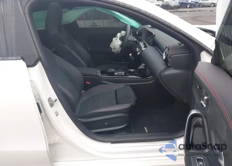 2023 Mercedes-Benz Cla 250 Coupe 4Matic z USA, uszkodzony, nr VIN W1K5J4HB3PN419933